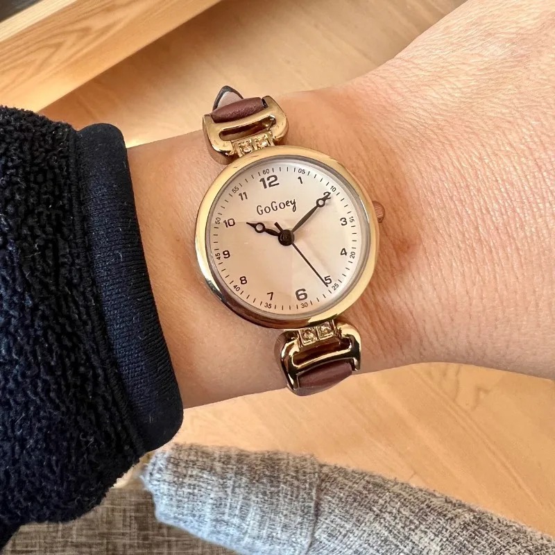 Hot Sale Classic Women's Watch - огляд і ціна Luxury Watch With Arabic Numerals