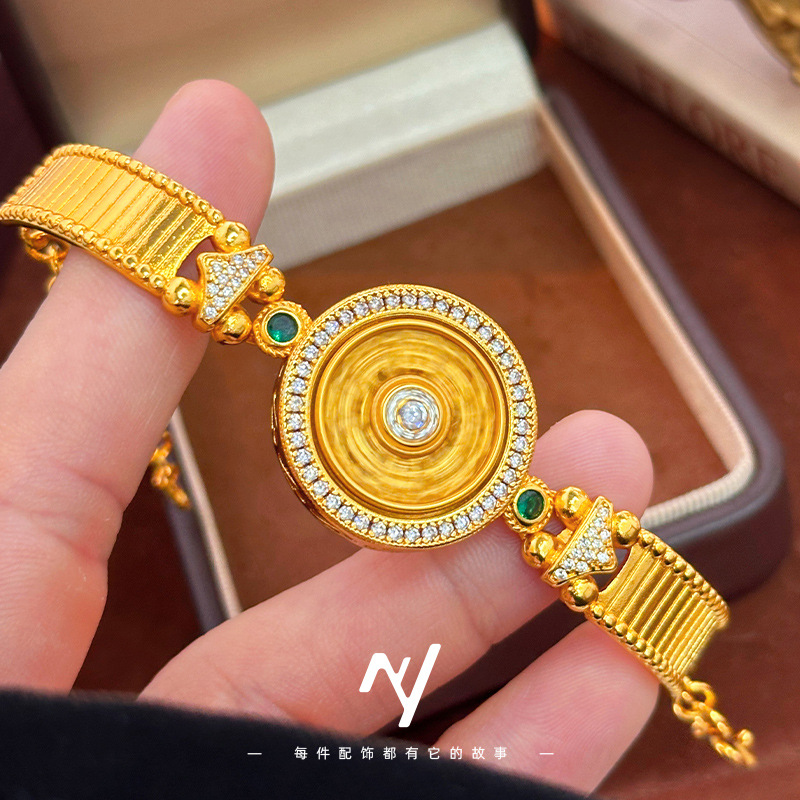 2026 Sand Gold Rotating Eight  - огляд і ціна Luxury Watch Nice