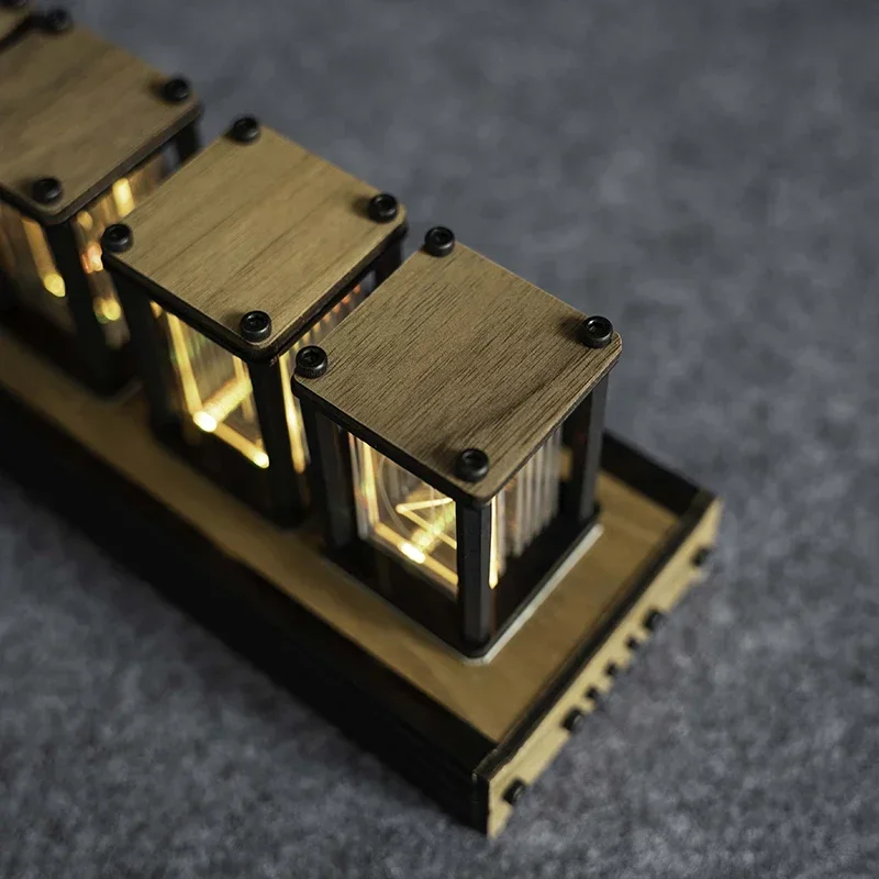New Luxury Nixie Glow Tube Clo - огляд і ціна Luxury Watch In China