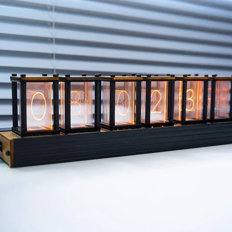 New Luxury Nixie Glow Tube Clo - огляд і ціна Luxury Watch In China
