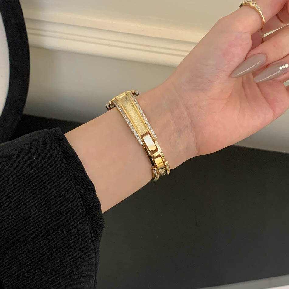 Women Luxury French Style Band - огляд і ціна Luxury Watch Galaxy