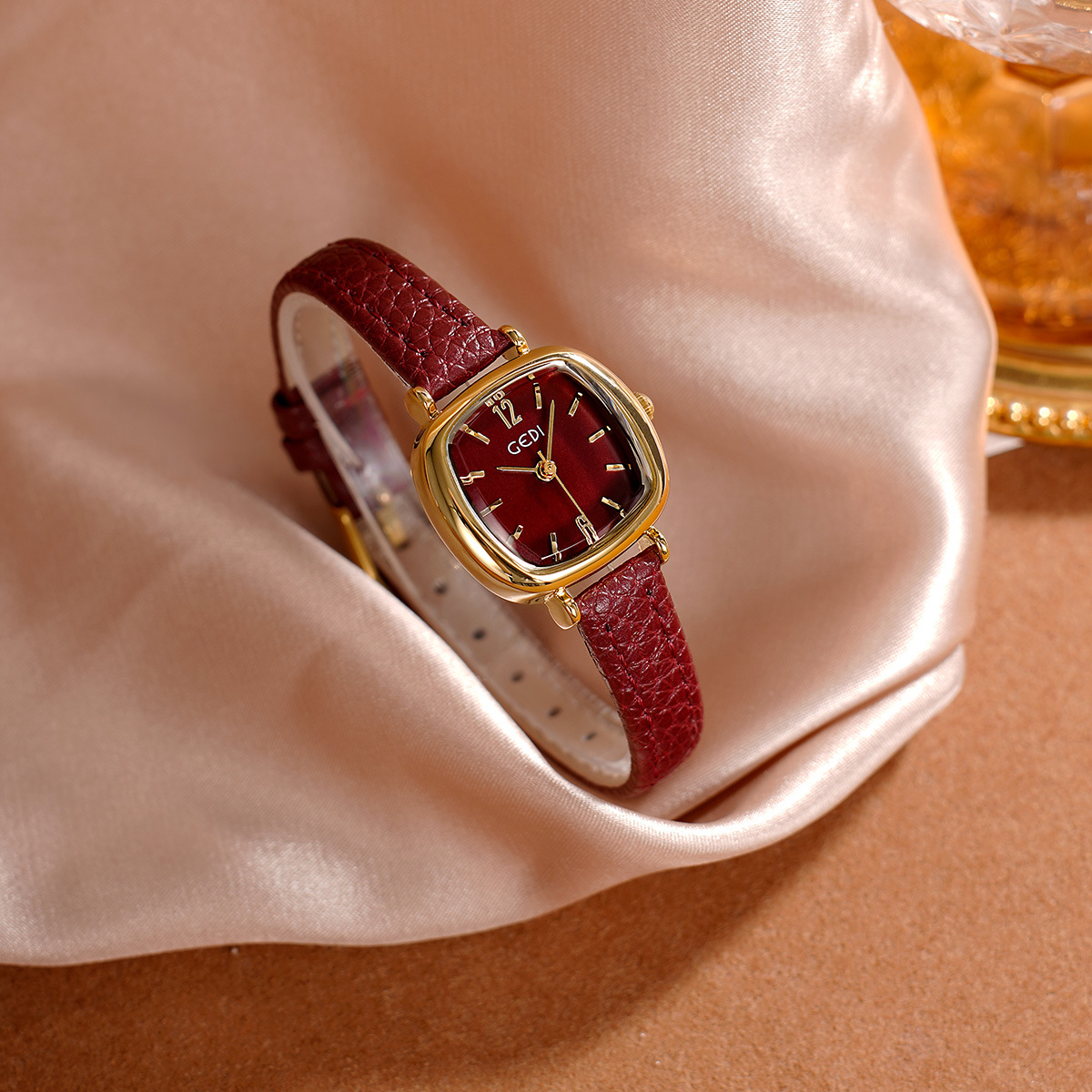 UTHAI 61018 CQ490 Simplicity,  - огляд і ціна Luxury Watch Values