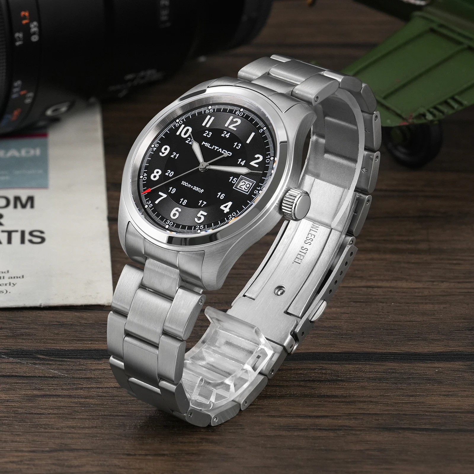 Militado ML08 Vintage Quartz W - огляд і ціна Diver Watch 300M