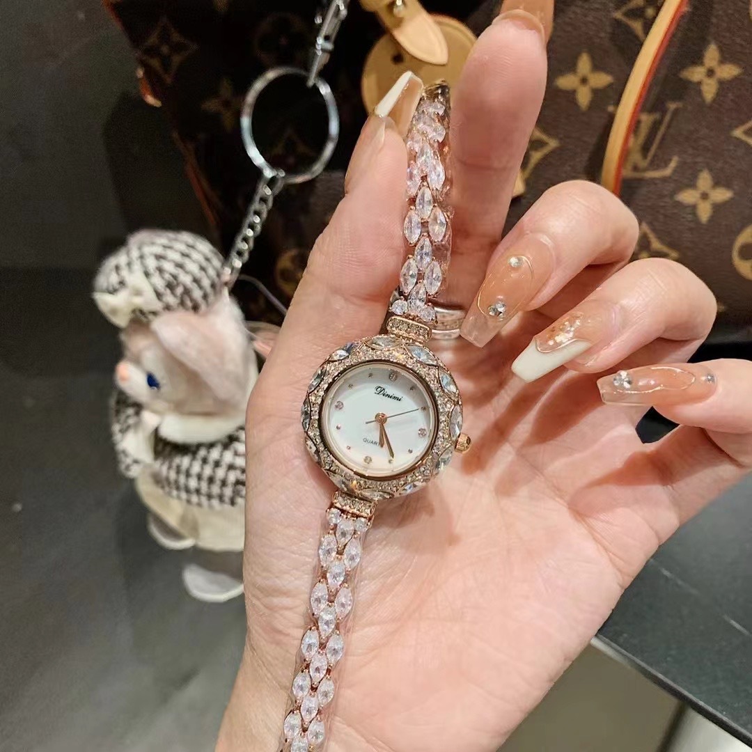 Exquisite and stylish Korean-s - огляд і ціна Luxury Watch Values